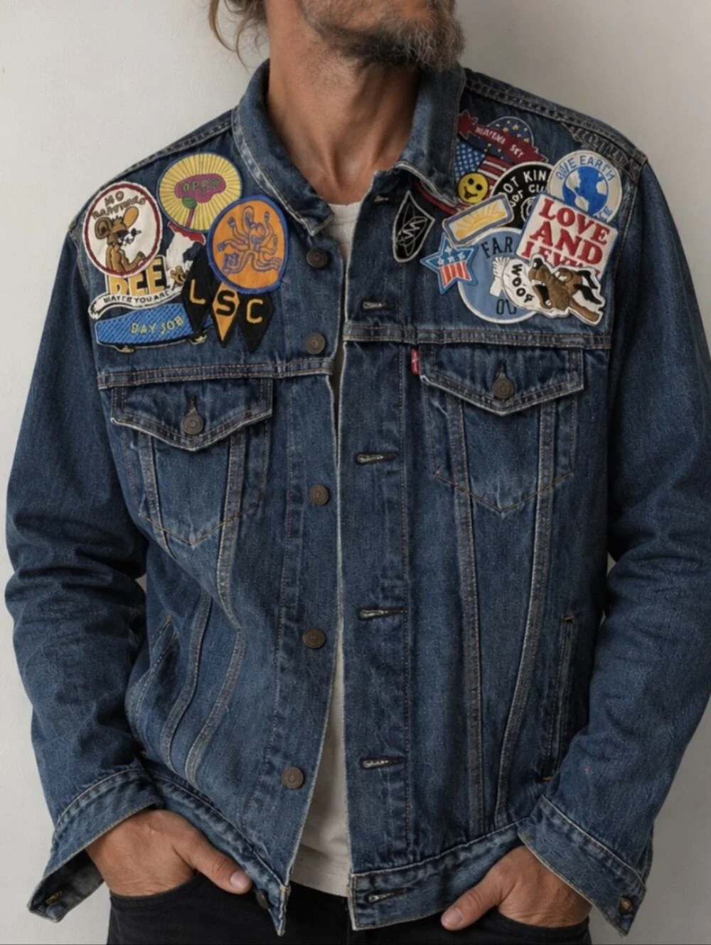 Levis Limited Edition Patched Denim Trucker Jacket Mens Size Large